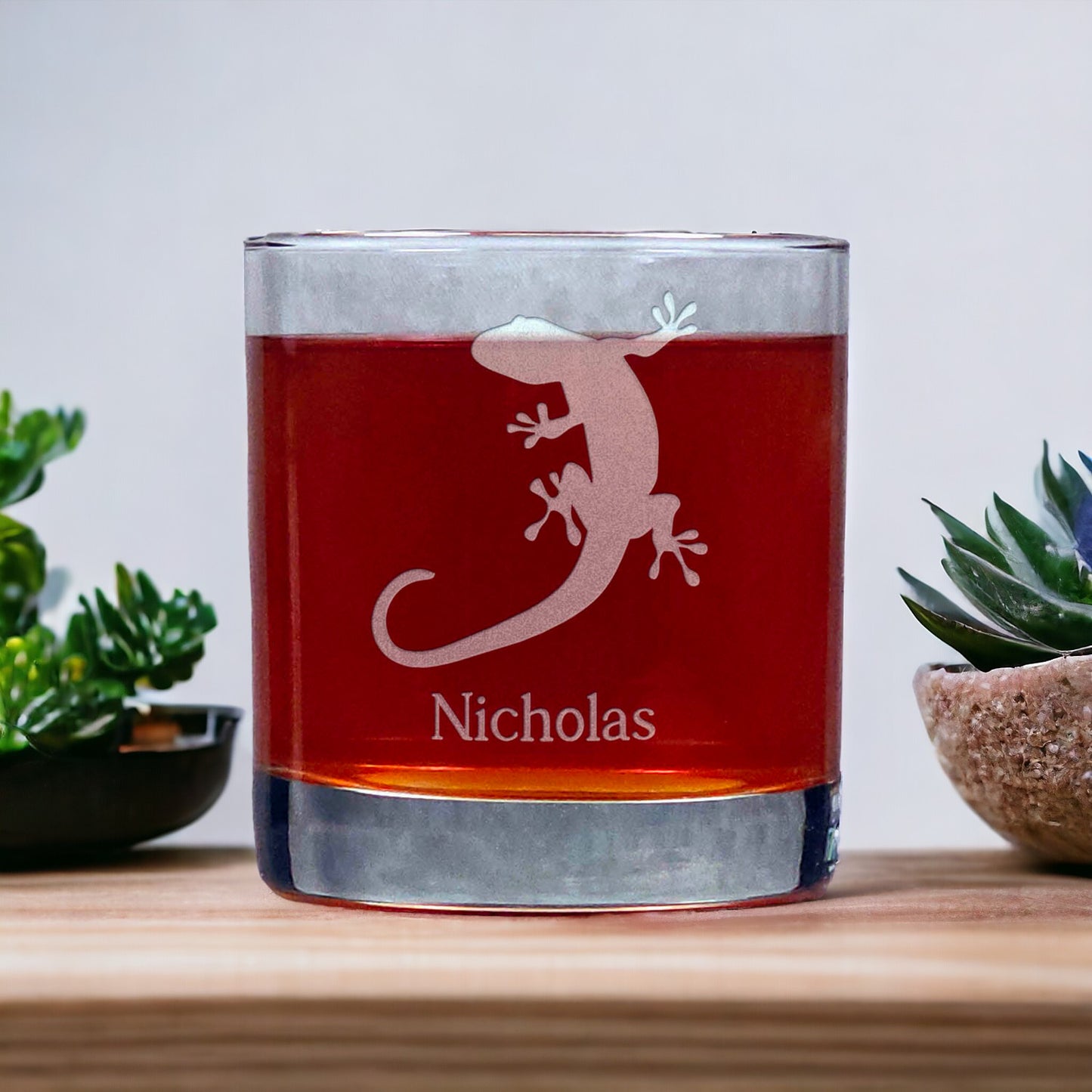Personalized Gecko 11oz Whisky Glass - Copyright Hues in Glass