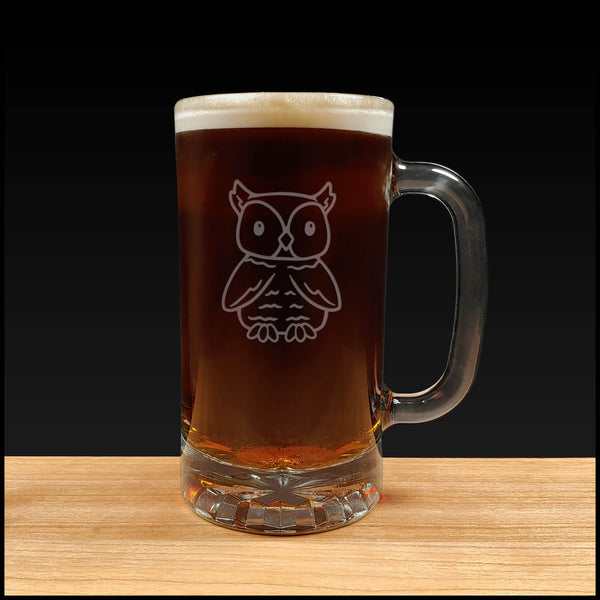 Cute owl design on a 16oz handled Beer Mug containing a Dark Beer - Copyright Hues in Glass
