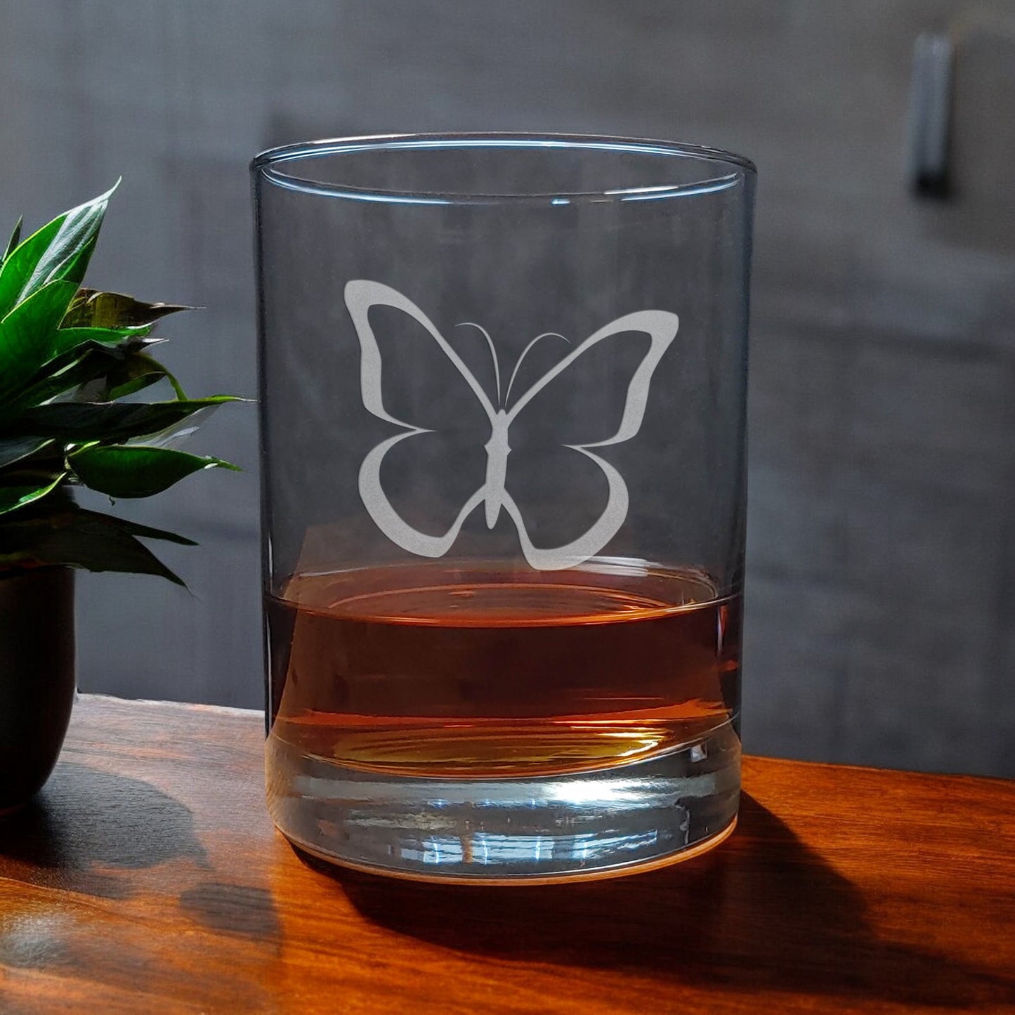 Butterfly 13oz Whisky Glass - Design 1 - Copyright Hues in Glass