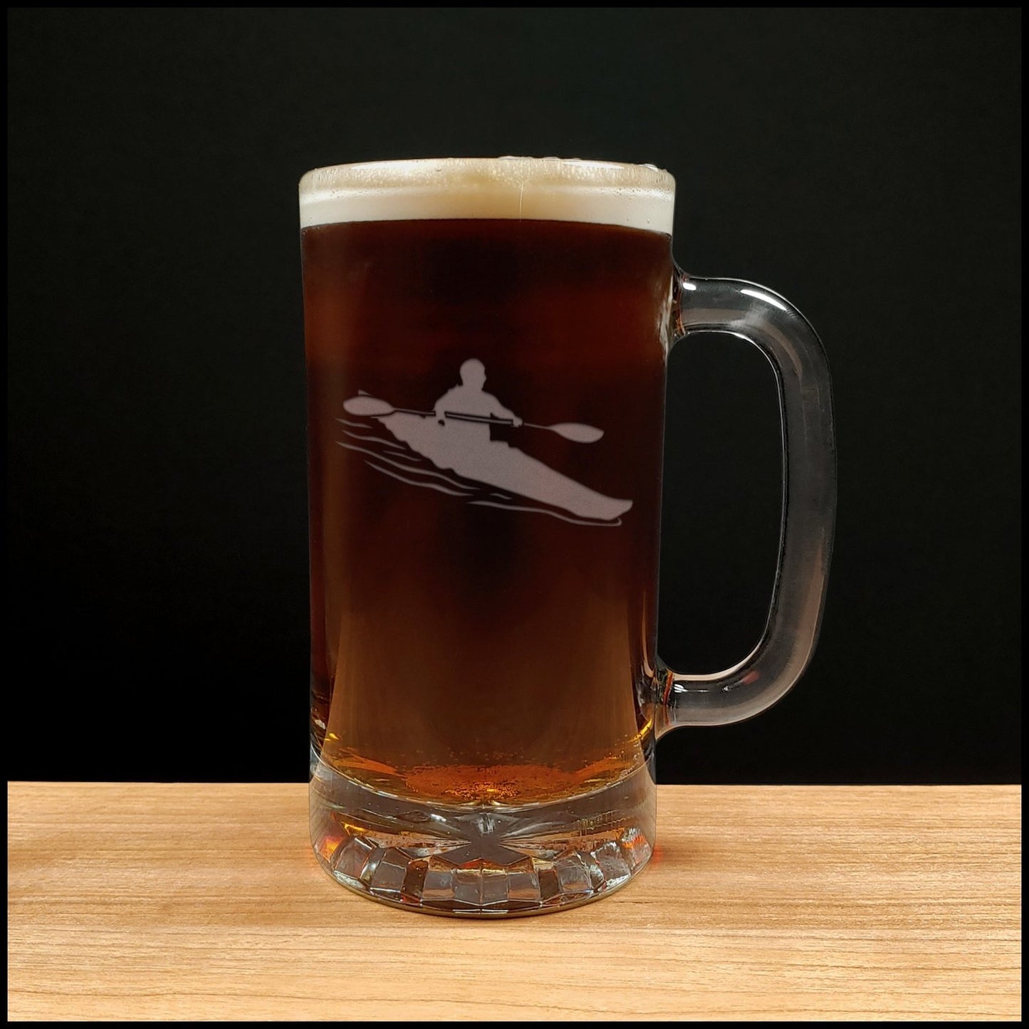 16oz Beer Mug with an image of a Kayaker - copyright Hues in Glass