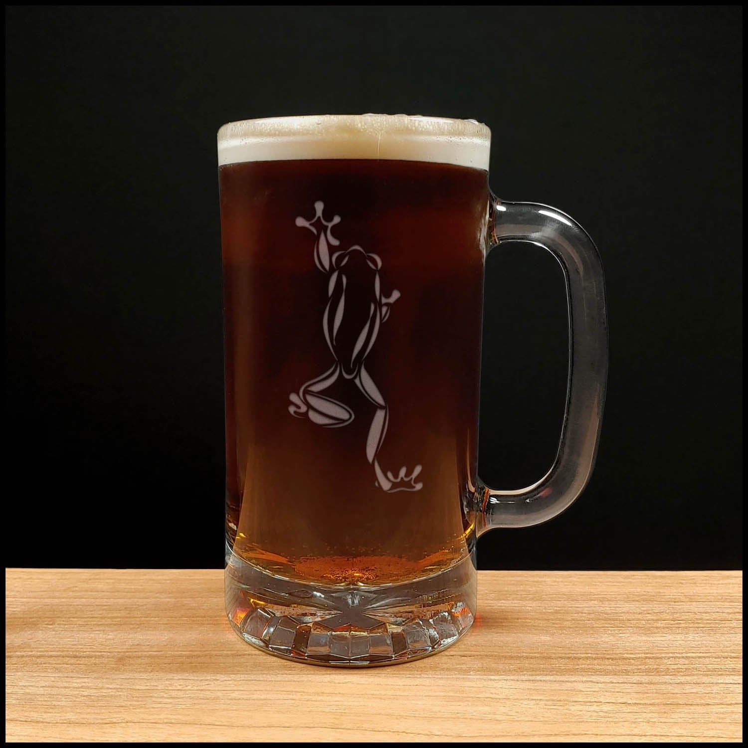 Frog Climbing - 16oz Beer Mug - Copyright Hues in Glass
