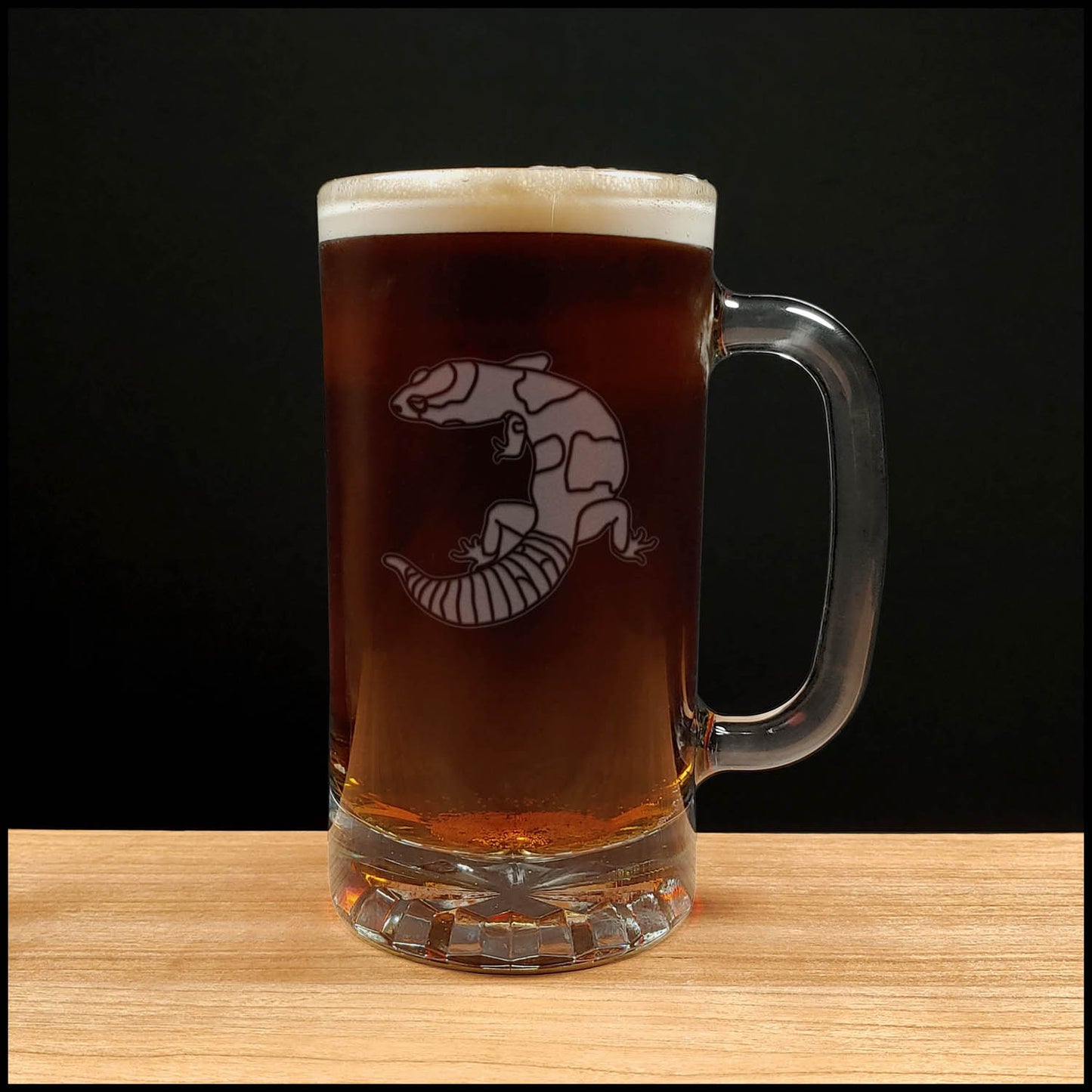 Gecko - 16oz Beer Mug - Design 4 - Copyright Hues in Glass