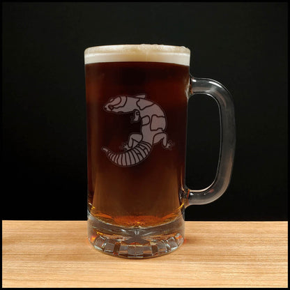 Gecko - 16oz Beer Mug - Design 4 - Copyright Hues in Glass