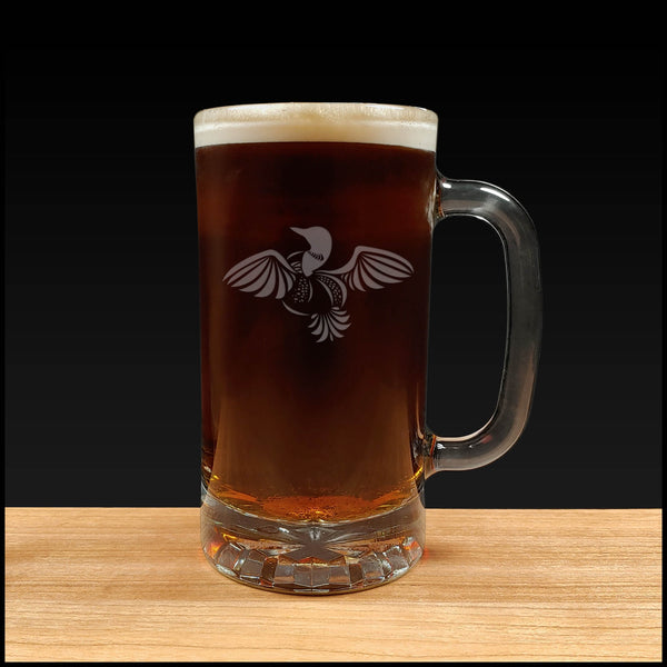 Loon with wings outstretched design on a 16oz handled Beer Mug containing a Dark Beer - Copyright Hues in Glass