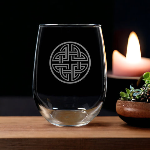 Celtic Engraved Stemless Wine Glass - Design 4 - Copyright Hues in Glass