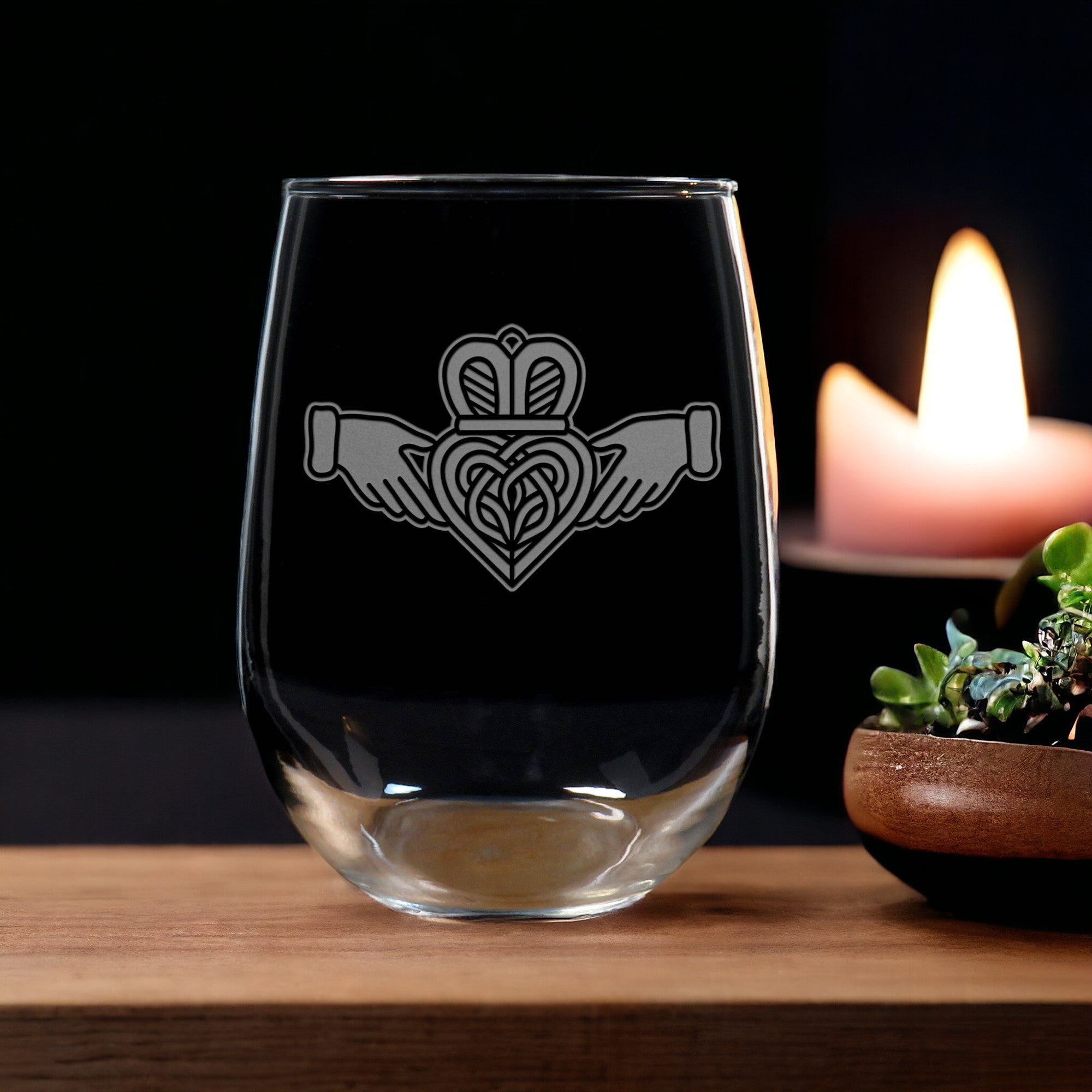 Celtic Claddagh Stemless Wine Glass - Copyright Hues in Glass