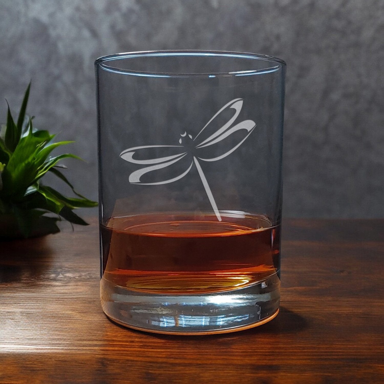 13oz Whiskey Glass with a sandblasted image of a dragonfly- copyright Hues in Glass