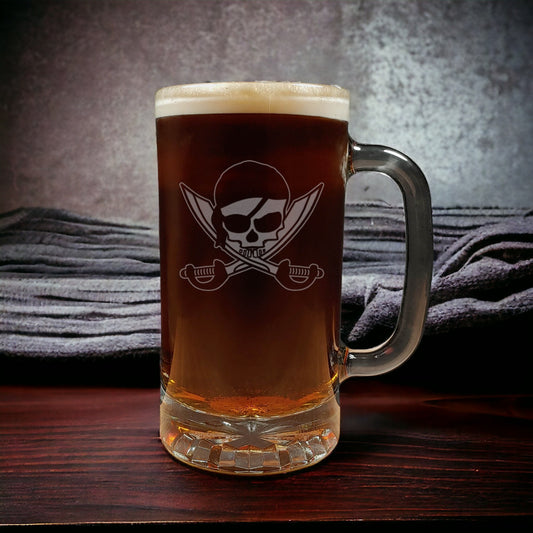 Beer mug with an etched Pirate Skull and Crossed Swords design