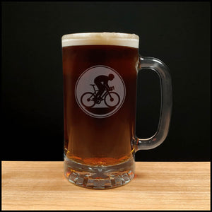 Cyclist 16oz beer mug with an image of a cyclist - Copyright Hues in Glass