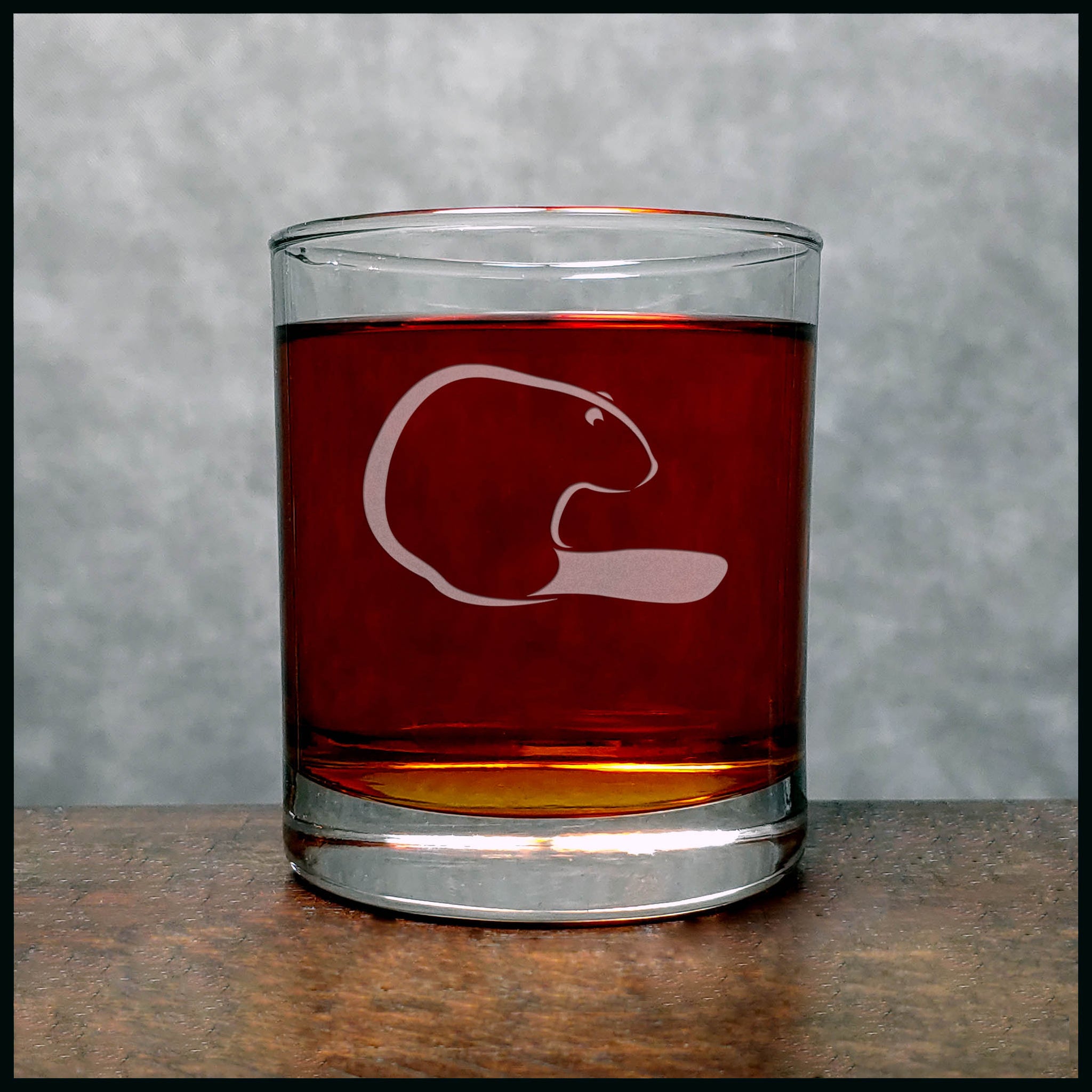 Beaver Whisky Glass - Design 3 - Copyright Hues in Glass