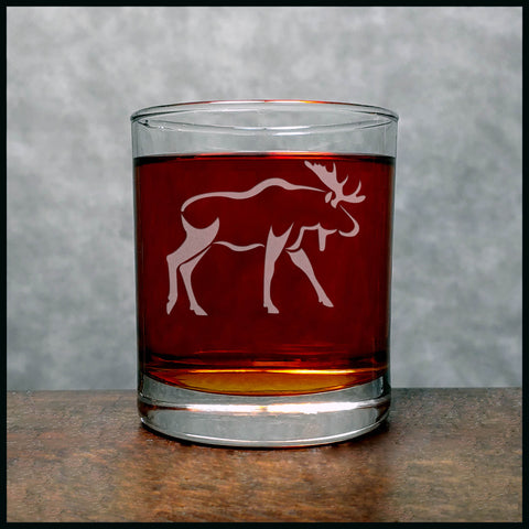 Moose Whisky Glass - Design 3 - Copyright Hues in Glass