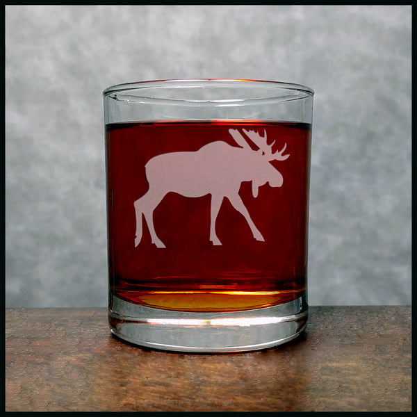 Moose Whisky Glass - Design 4 - Copyright Hues in Glass
