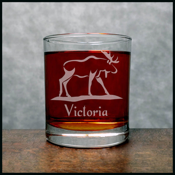 Personalized Moose Whisky Glass - Design 7 - Copyright Hues in Glass