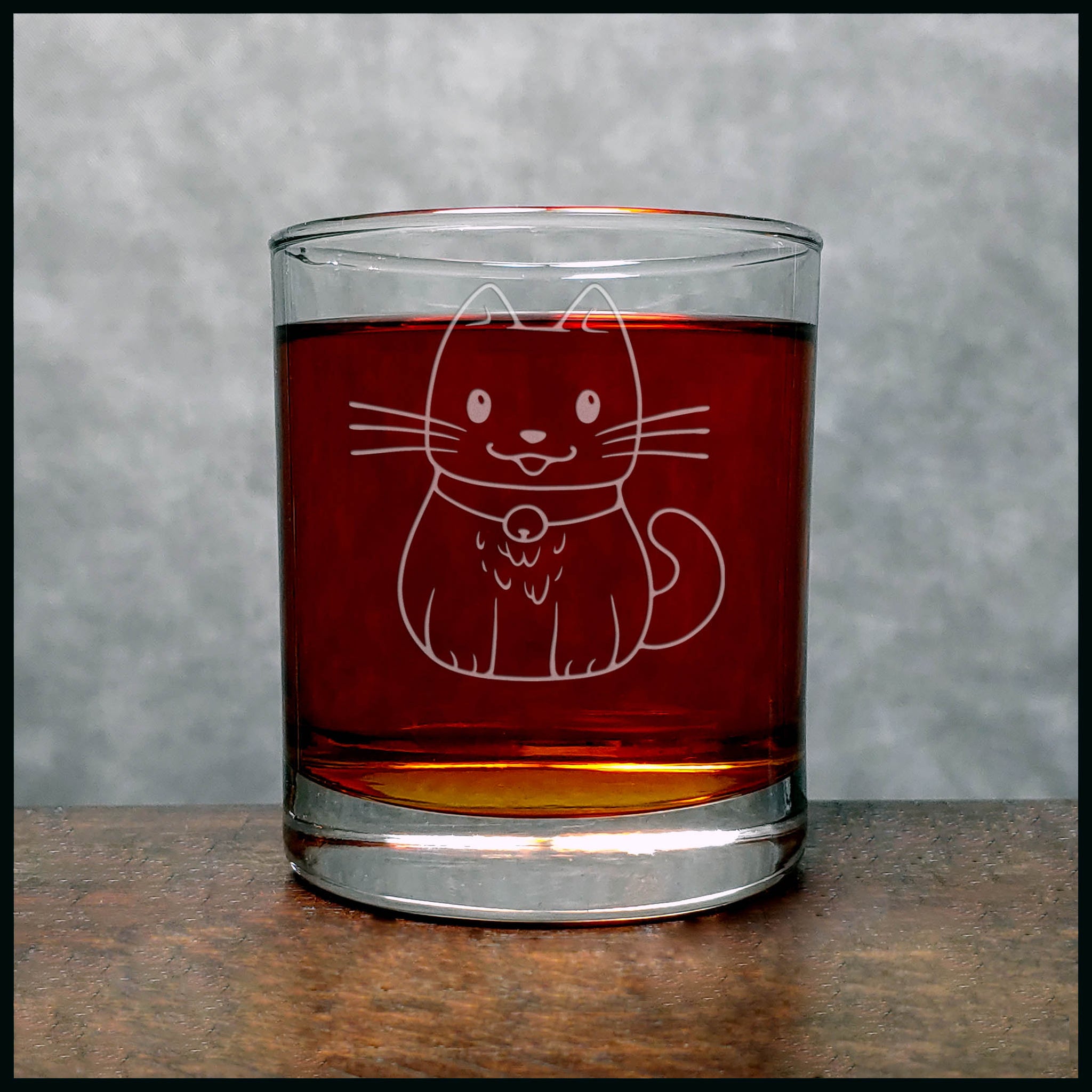 Cute Cat Whisky Glass - Design 2 - Copyright Hues in Glass