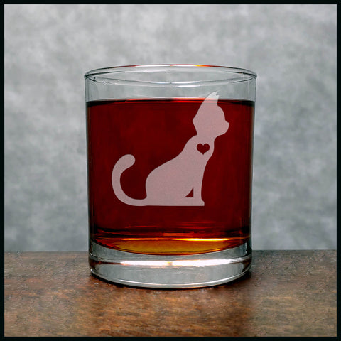 Cat with Heart Whisky Glass - Copyright Hues in Glass