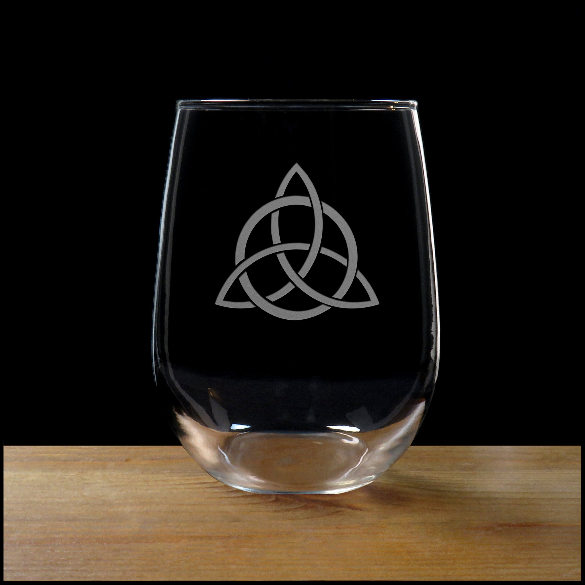 Celtic Engraved Stemless Wine Glass - Design 6 - Copyright Hues in Glass