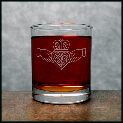 Celtic Claddagh Whisky Glass - Copyright Hues in Glass
