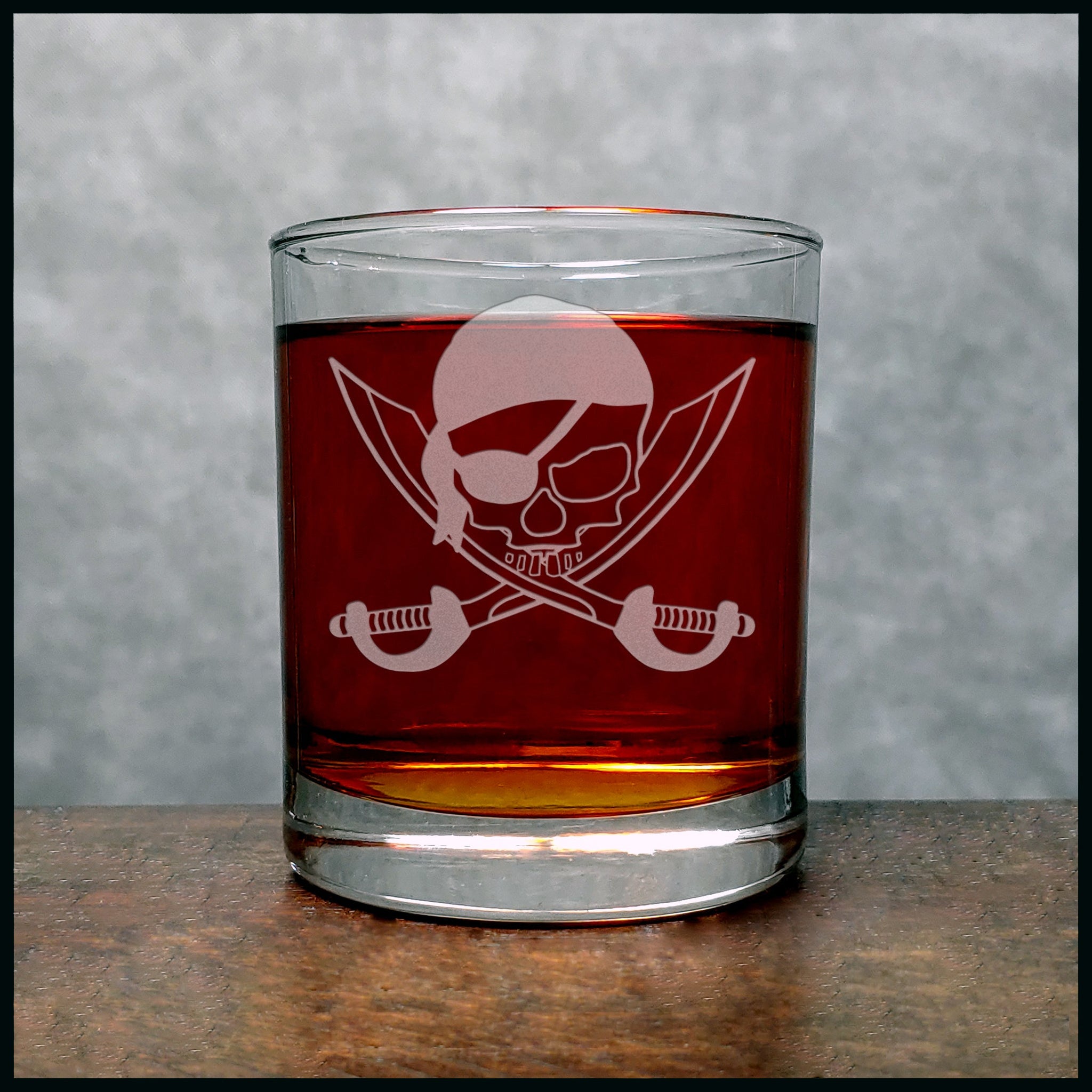 Pirate Skull and Crossed Swords Whisky Glass - Copyright Hues in Glass