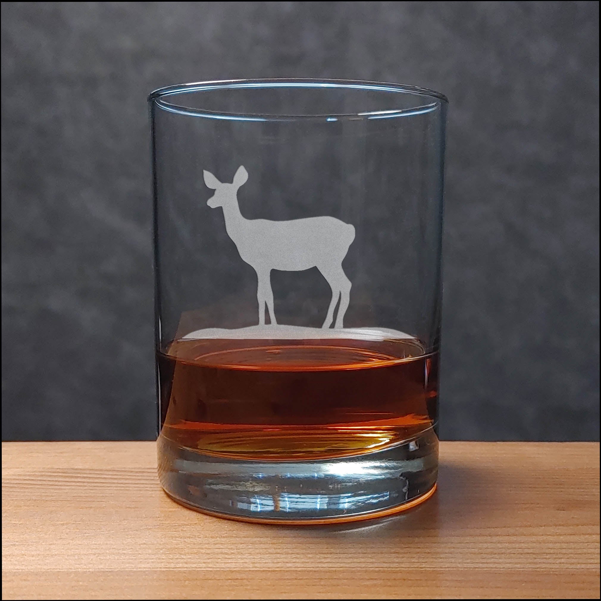 Deer (Doe 13 oz Whisky Glass - Copyright Hues in Glass
